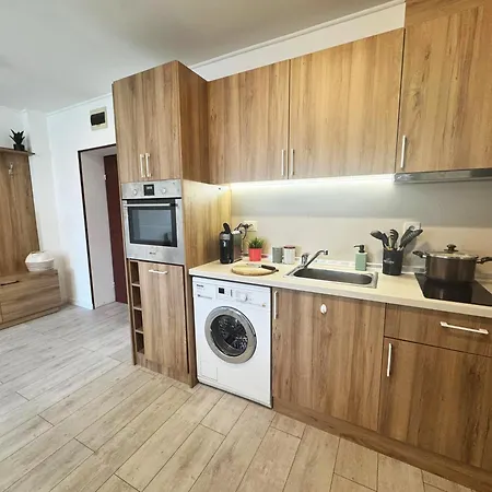 Emis Alpine Retreat - Modern & Cozy & Bright Apartment Bansko