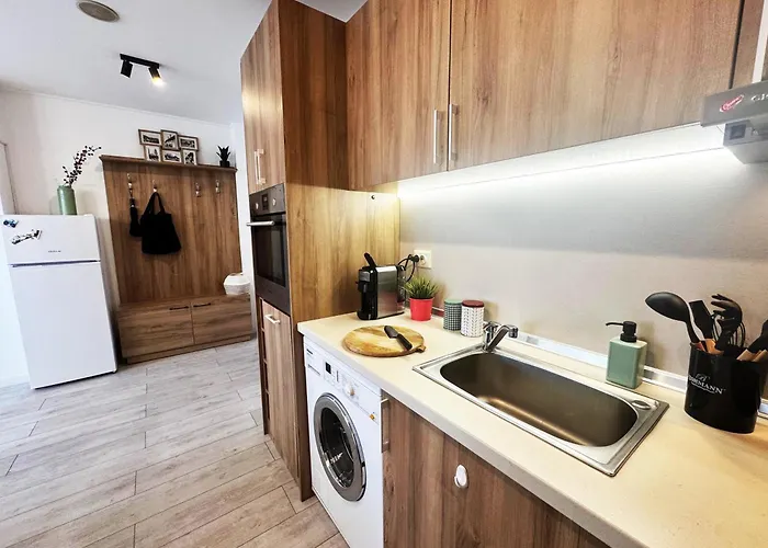 Emis Alpine Retreat - Modern & Cozy & Bright Bansko