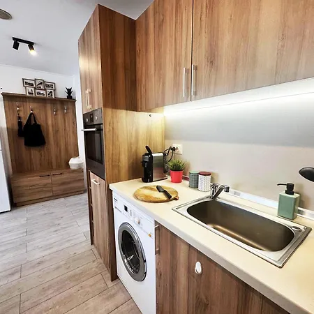 Emis Alpine Retreat - Modern & Cozy & Bright 班斯科