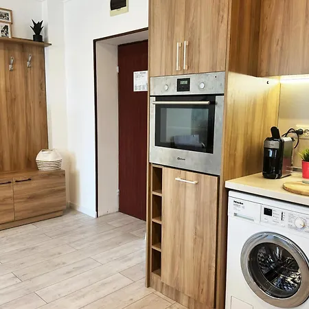 Emis Alpine Retreat - Modern & Cozy & Bright Апартамент *